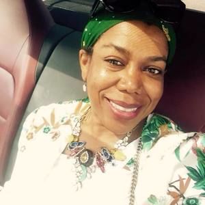 Meet your Posher, Greye